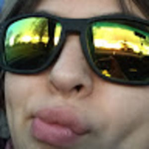 Meet your Posher, Crystal